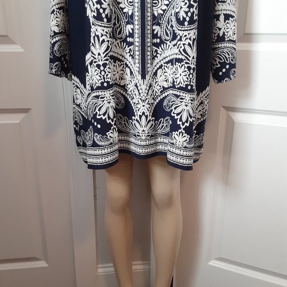 Avenue Navy and White Tunic Top 26/28 - Picture 6 of 13